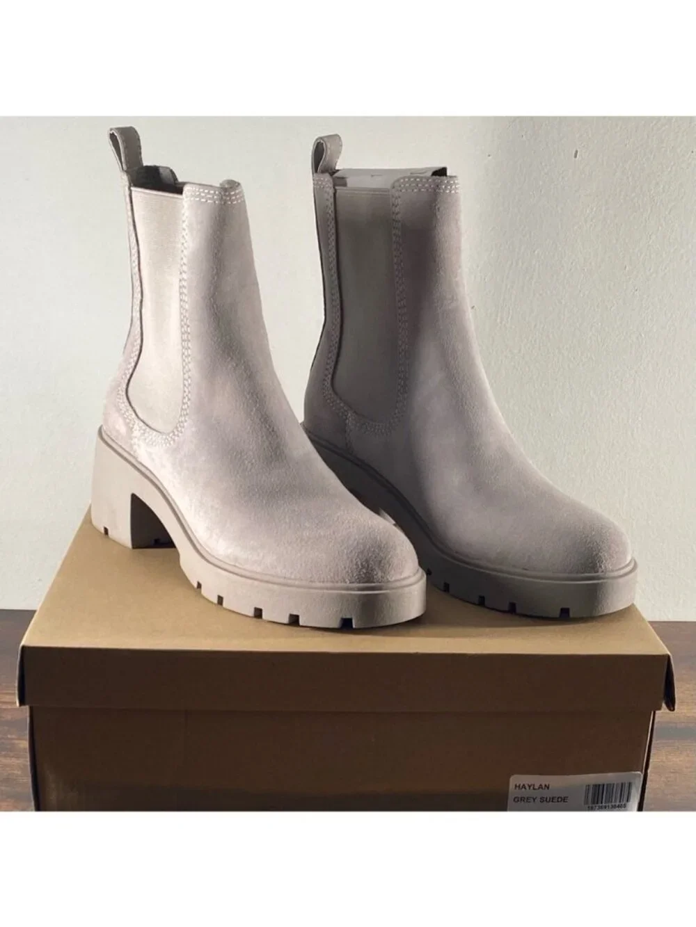 Listing for Steve Madden HAYLAN Grey Suede Boots (Size 9.5m AND 11m)